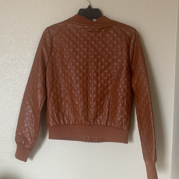 Ambiance Women's Bomber Style Quilted Jacket Faux Leather sz M - Picture 5 of 9